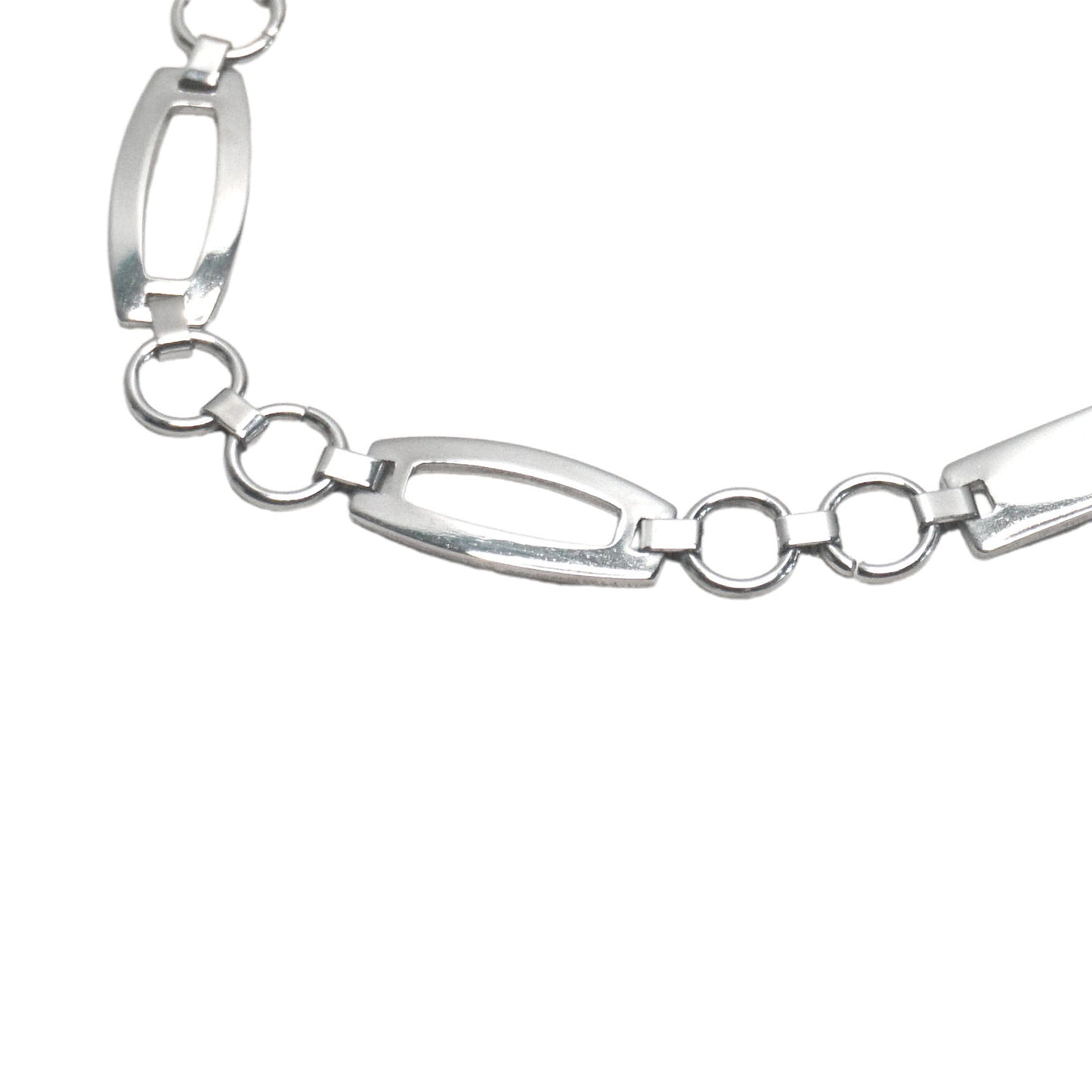 Personalisiertes Damenarmband mit Gravur – Filigranes Edelstahl Armband für Frauen