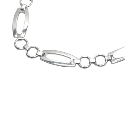 Personalisiertes Damenarmband mit Gravur – Filigranes Edelstahl Armband für Frauen