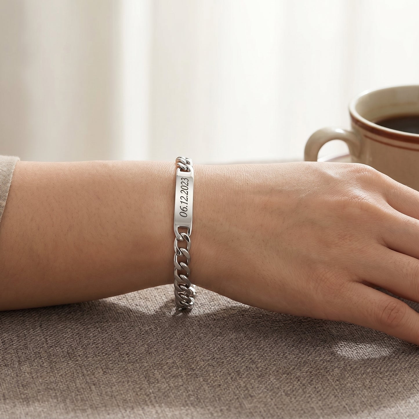 Edelstahlarmband mit persönlicher Gravur - Armband für Frauen