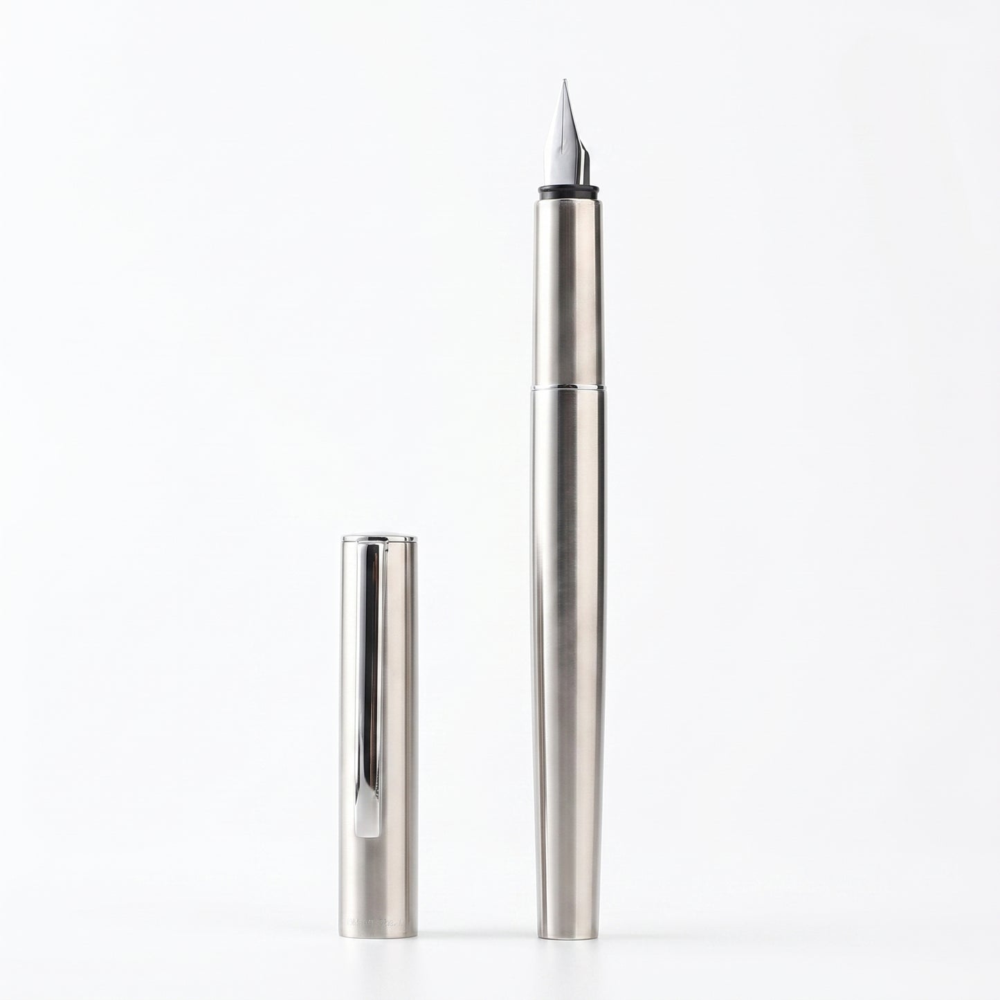 Premium Edelstahl-Füllfederhalter mit individueller Lasergravur – Elegantes Metall-Design