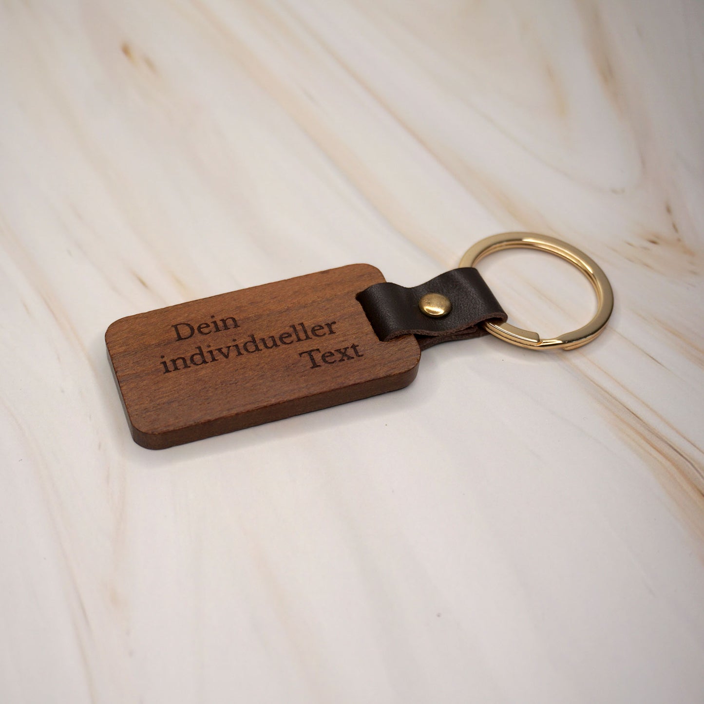 Nussbaum Schlüsselanhänger mit individueller Lasergravur